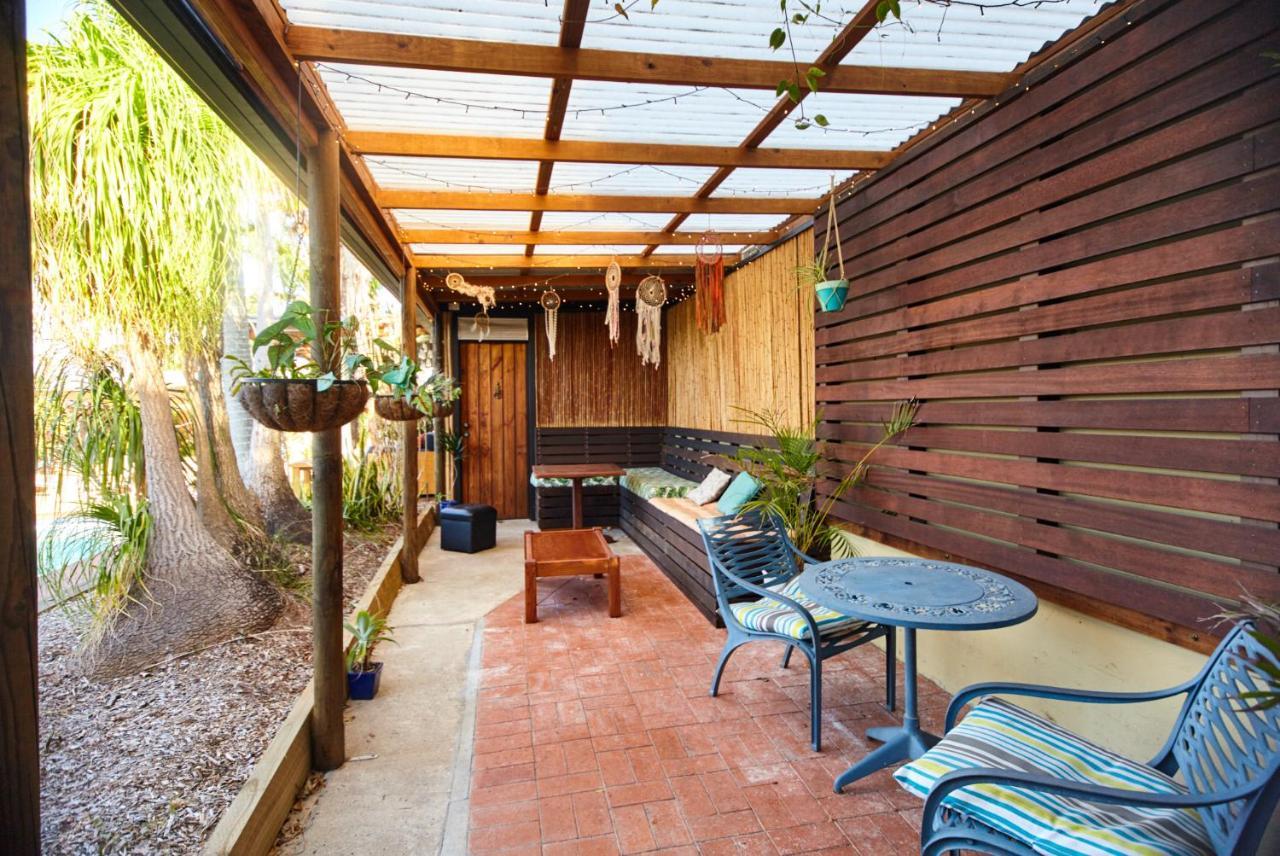 Ozzie Pozzie Backpackers Port Macquarie Exterior foto