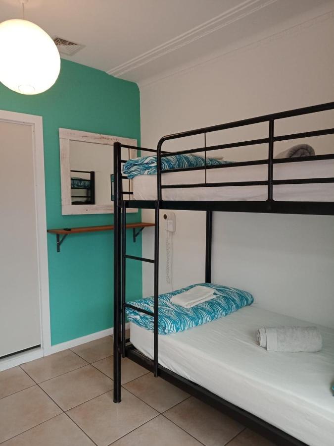 Ozzie Pozzie Backpackers Port Macquarie Exterior foto
