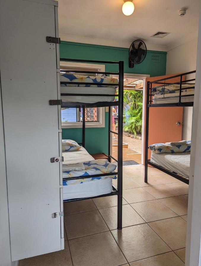 Ozzie Pozzie Backpackers Port Macquarie Exterior foto