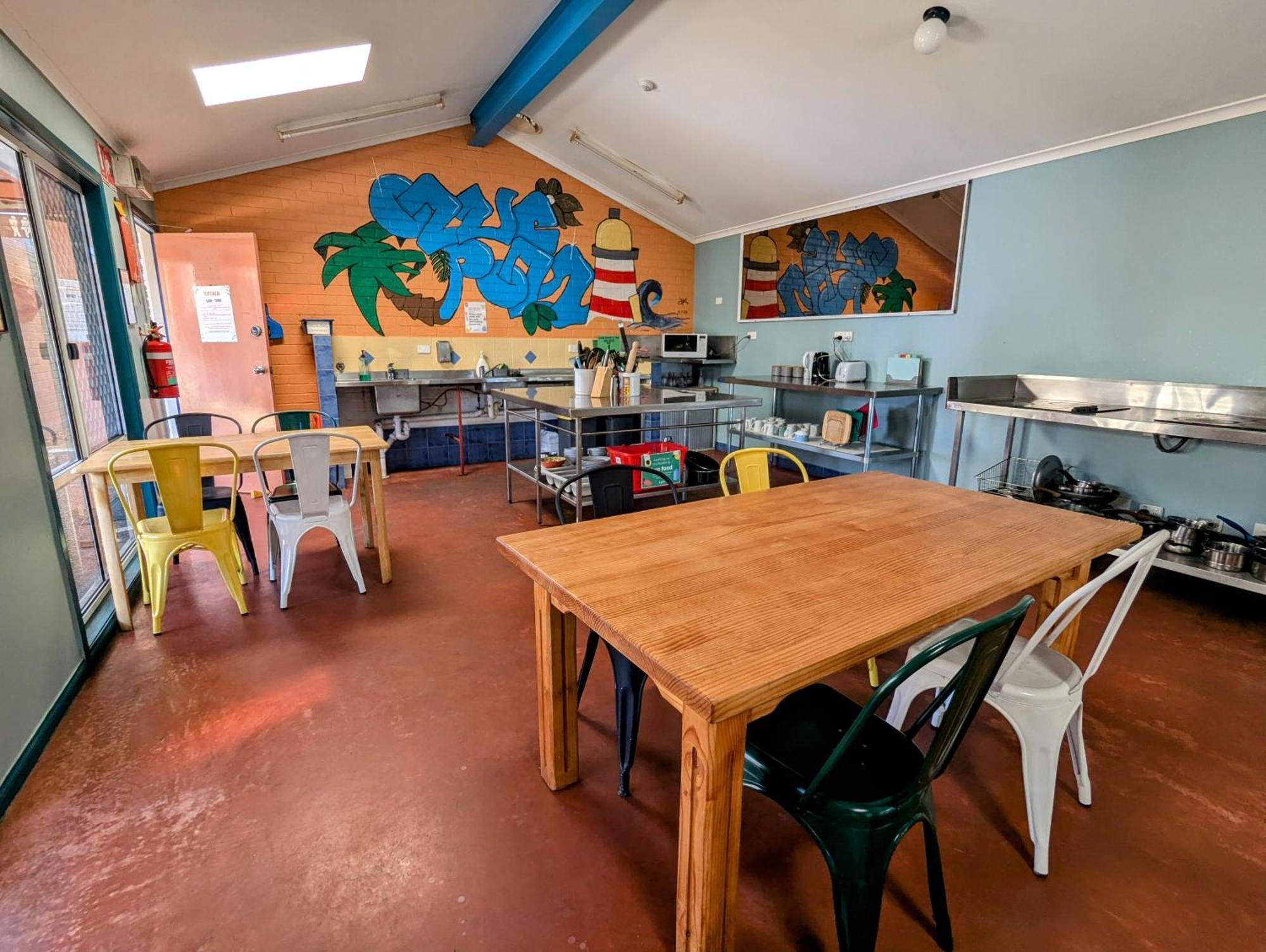 Ozzie Pozzie Backpackers Port Macquarie Exterior foto