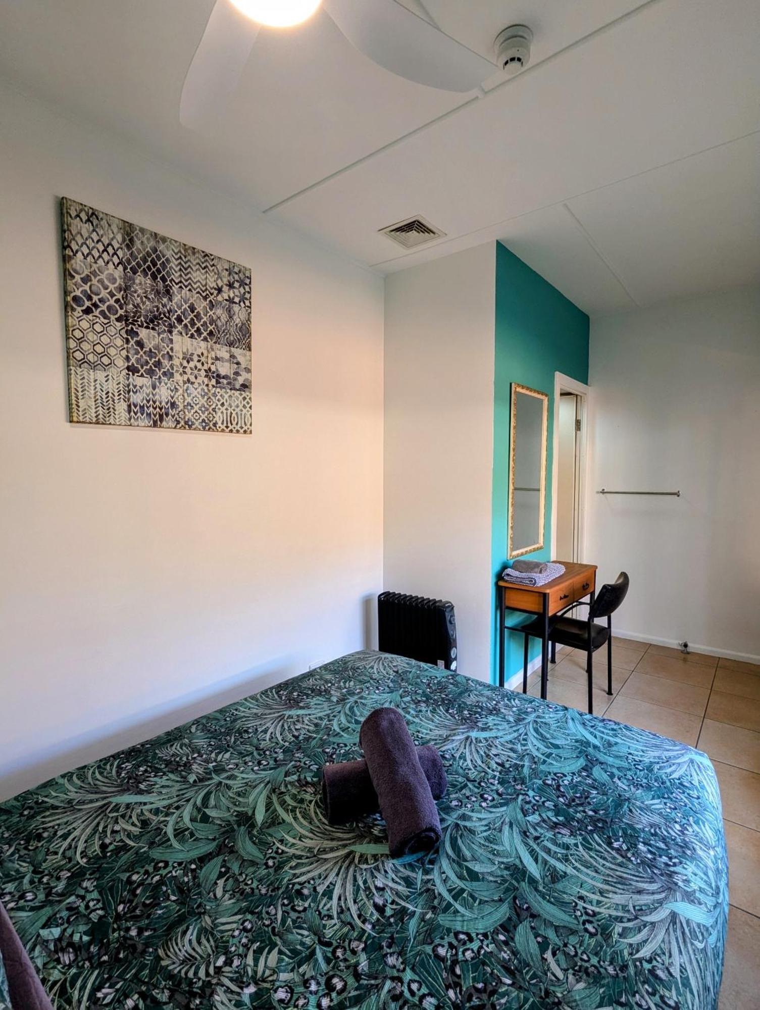Ozzie Pozzie Backpackers Port Macquarie Exterior foto