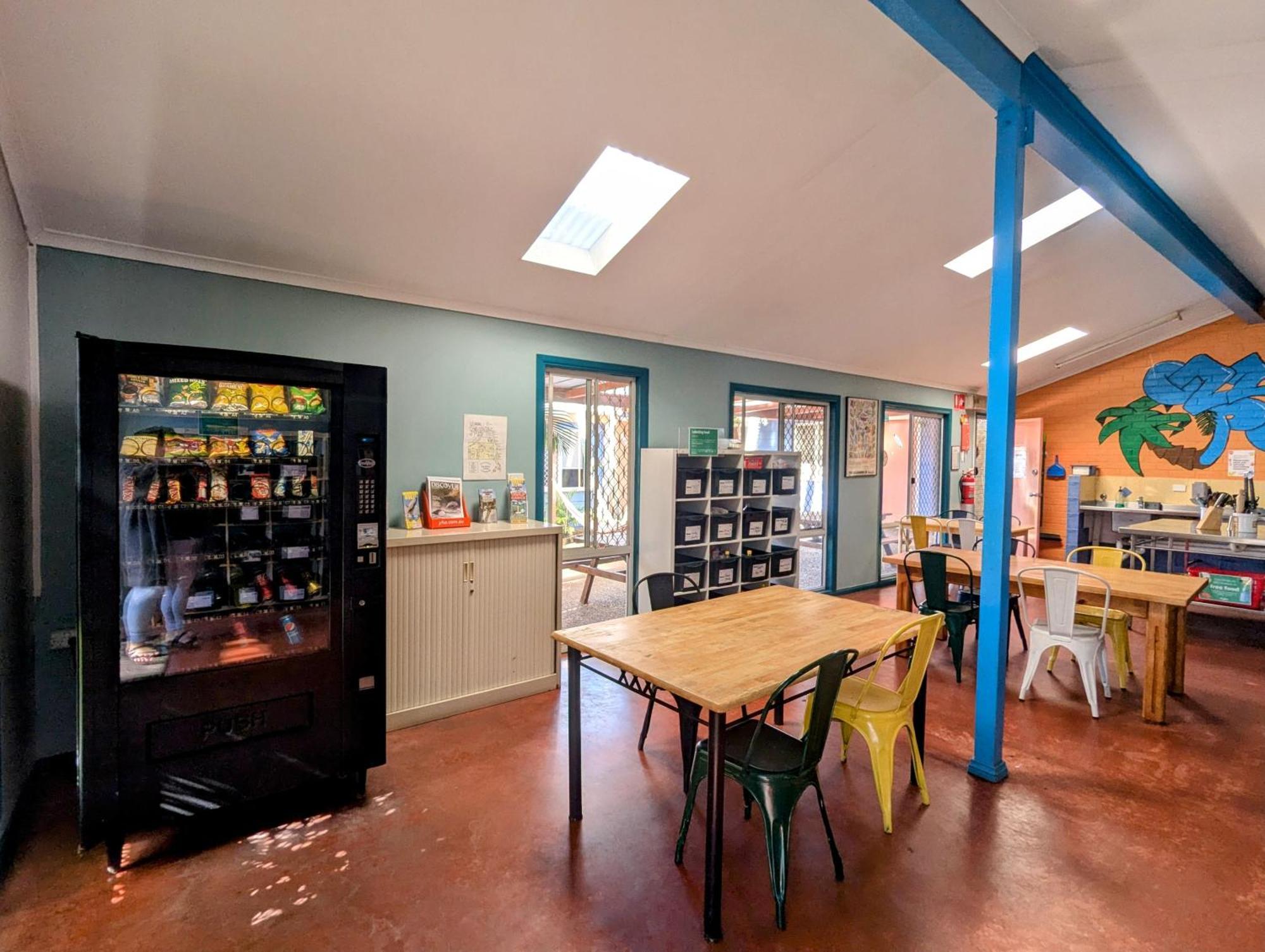 Ozzie Pozzie Backpackers Port Macquarie Exterior foto