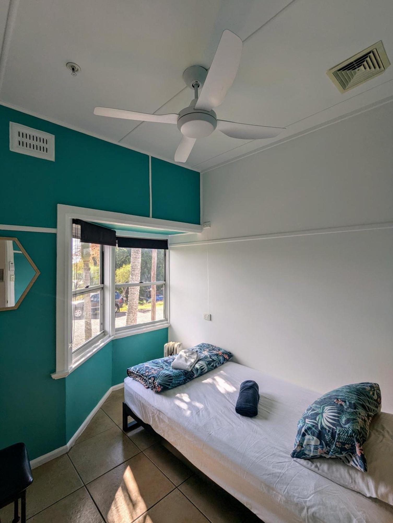 Ozzie Pozzie Backpackers Port Macquarie Exterior foto