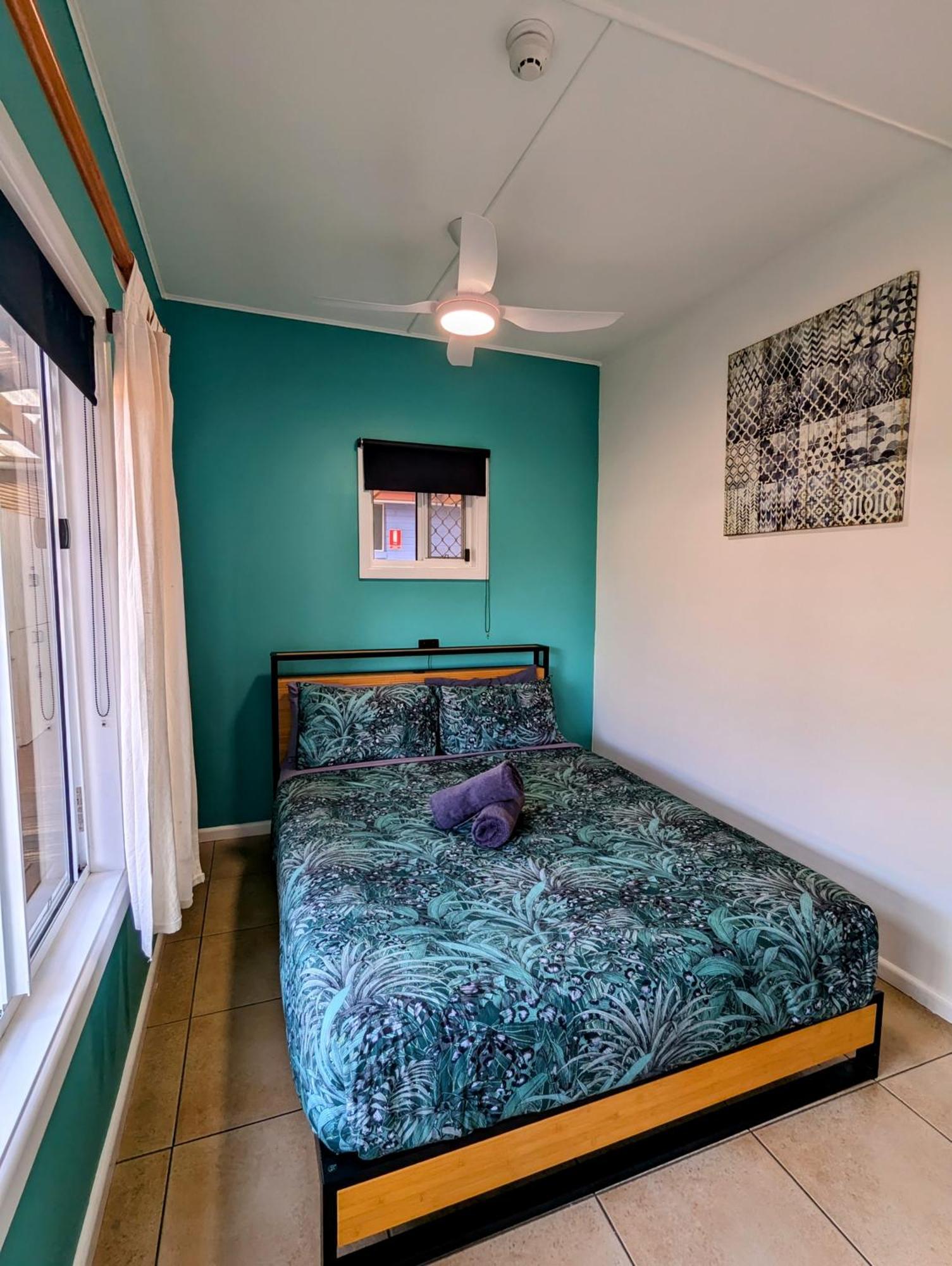 Ozzie Pozzie Backpackers Port Macquarie Exterior foto