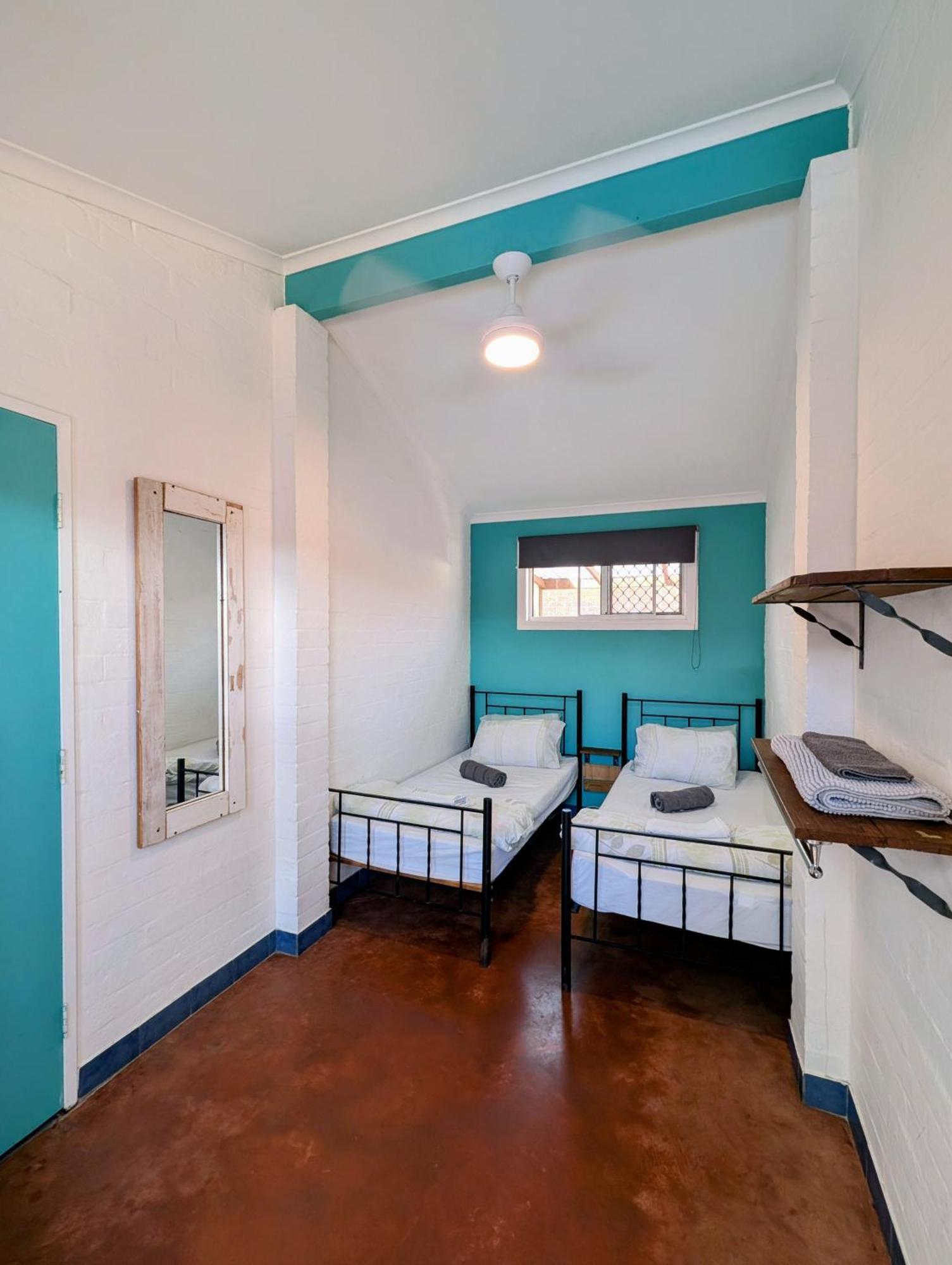 Ozzie Pozzie Backpackers Port Macquarie Exterior foto