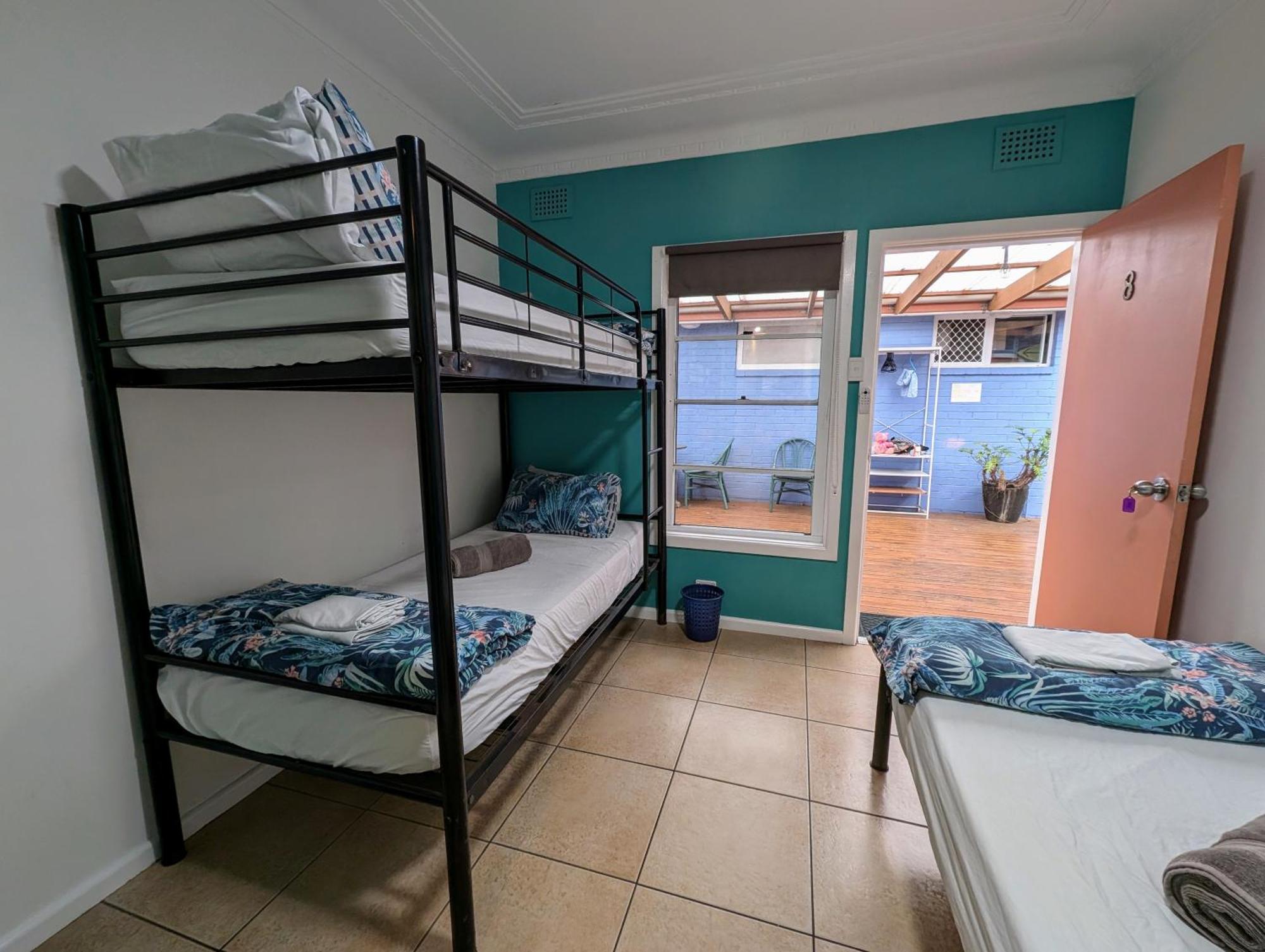Ozzie Pozzie Backpackers Port Macquarie Exterior foto